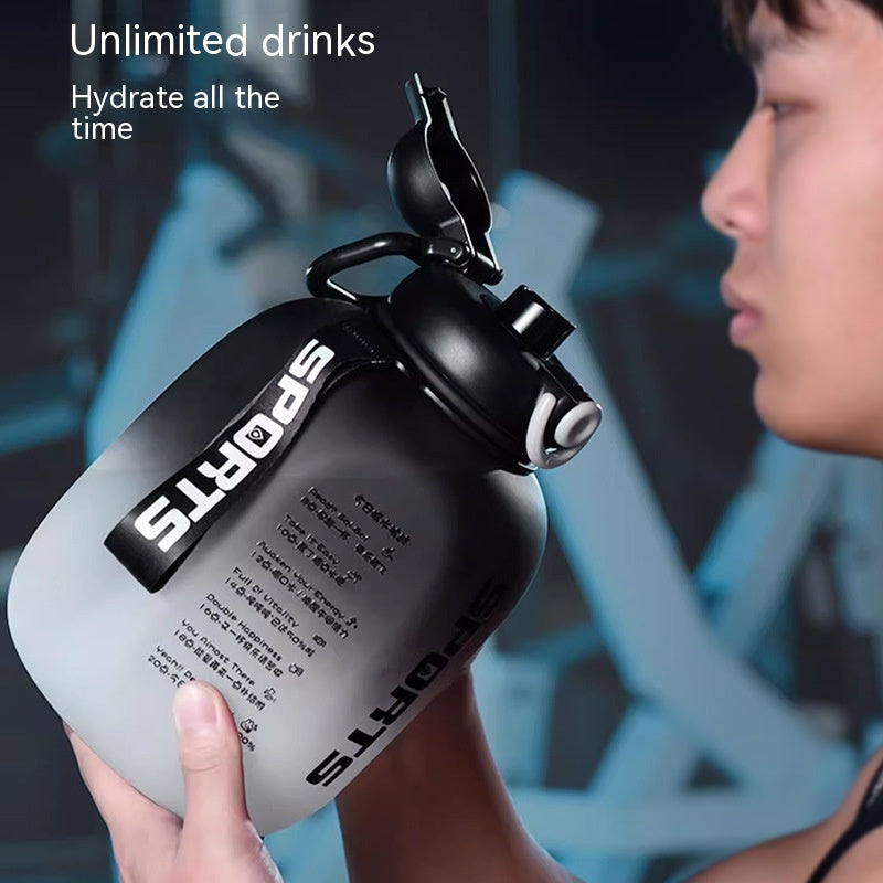 Sports water bottle 1.6L & 2.5L – BPA-free, modern & robust | Fitness drinking bottle with handle