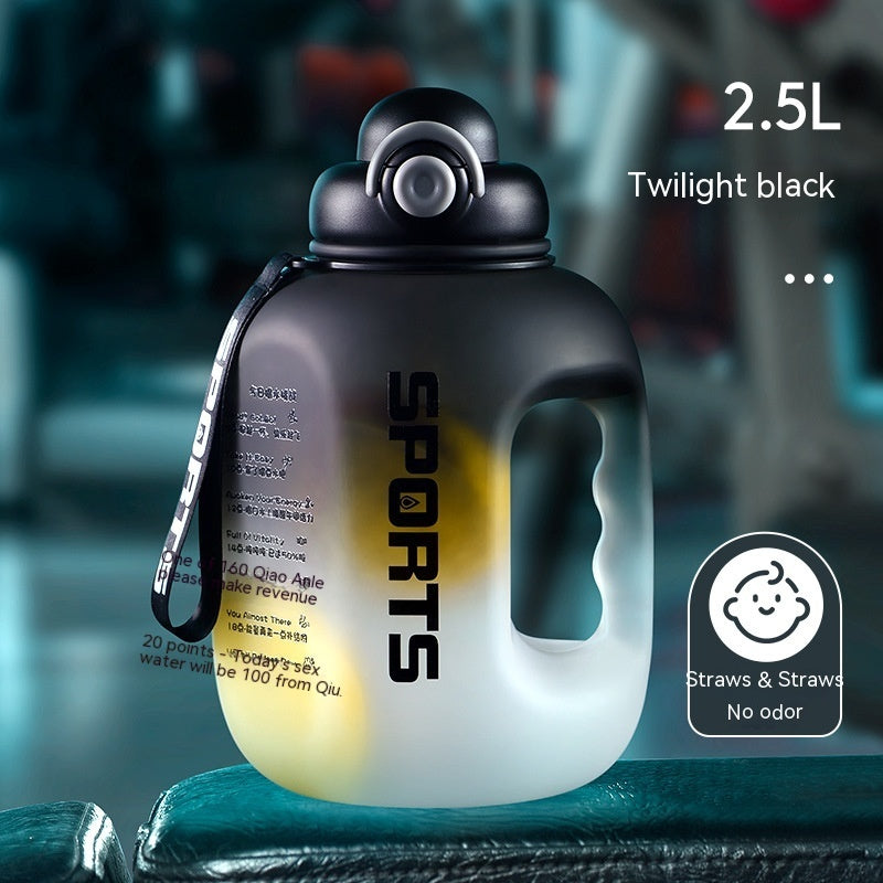 Sports water bottle 1.6L & 2.5L – BPA-free, modern & robust | Fitness drinking bottle with handle